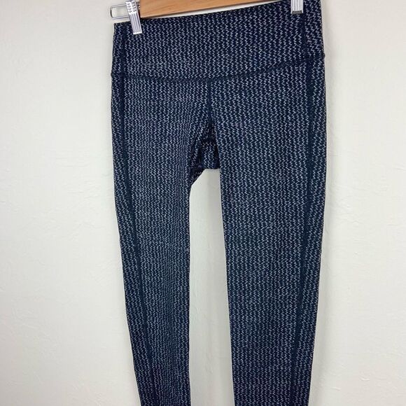 Athleta Chaturanga Heartbeat Tights - Black/Silver - Picture 3 of 8